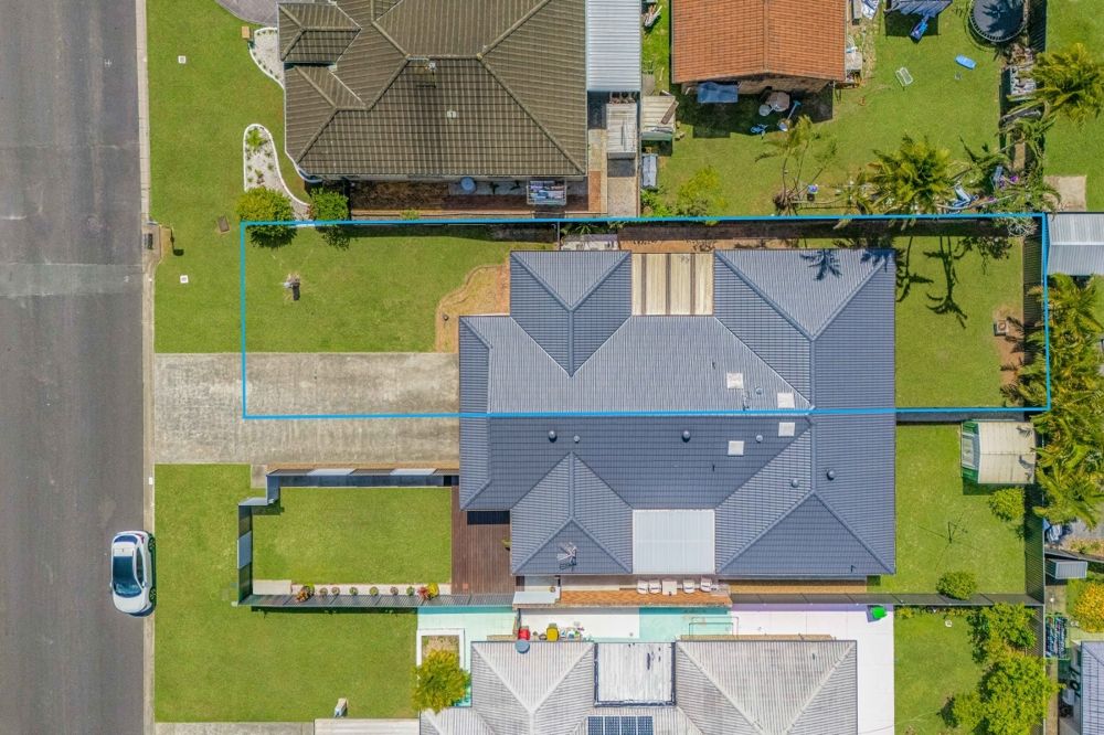 1/2 Covent Gardens Way, Banora Point, NSW 2486