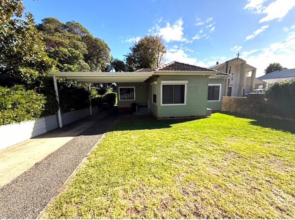 19 Planthurst Rd, Carlton, NSW 2218