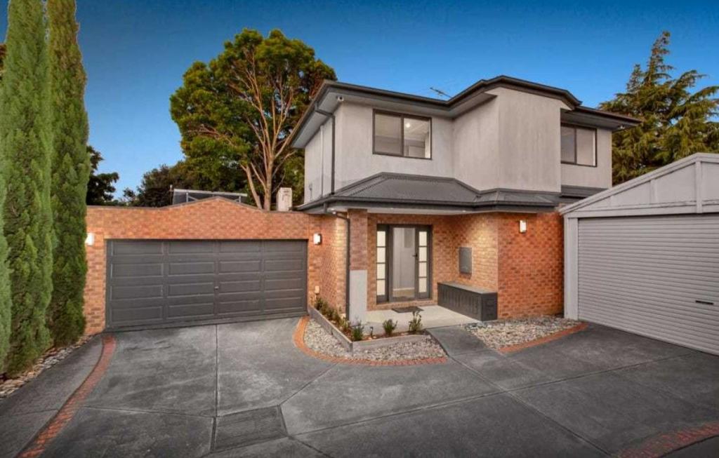 2/3 Ranfurlie Dr, Glen Waverley, VIC 3150