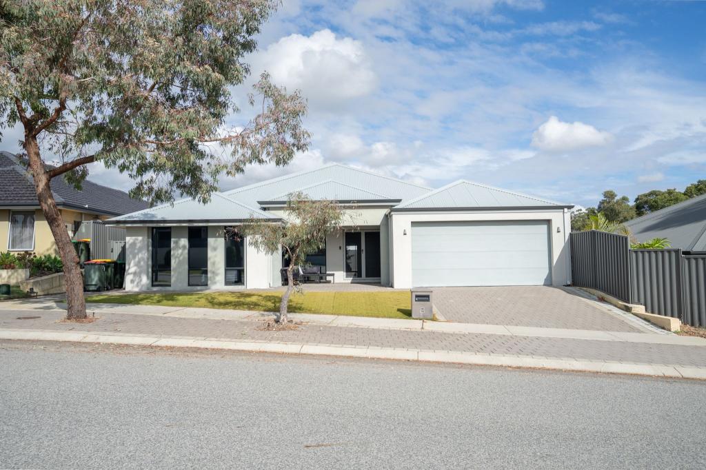8 Bagatelle Rd, Landsdale, WA 6065
