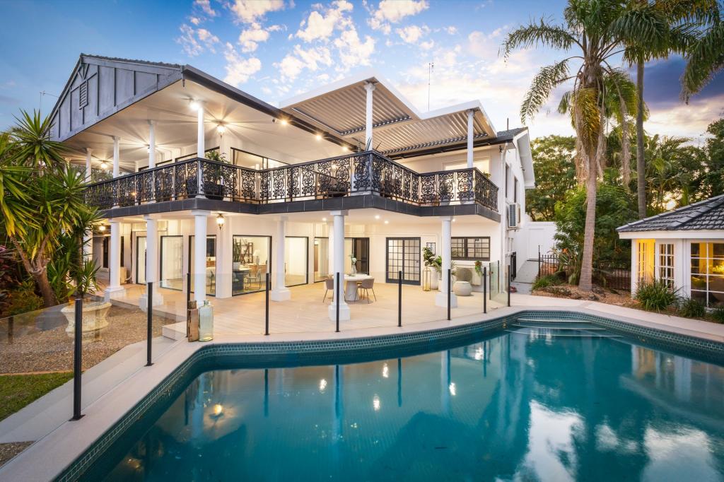 19 WILDASH ST, SOUTHPORT, QLD 4215