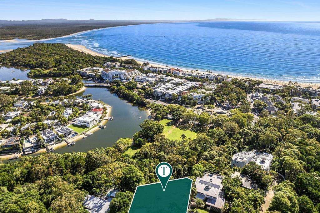 39-41 PICTURE POINT CRES, NOOSA HEADS, QLD 4567