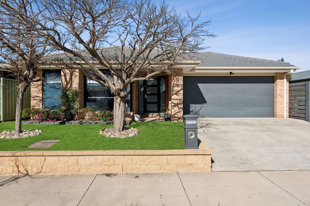 9 Blay St, Epsom, VIC 3551