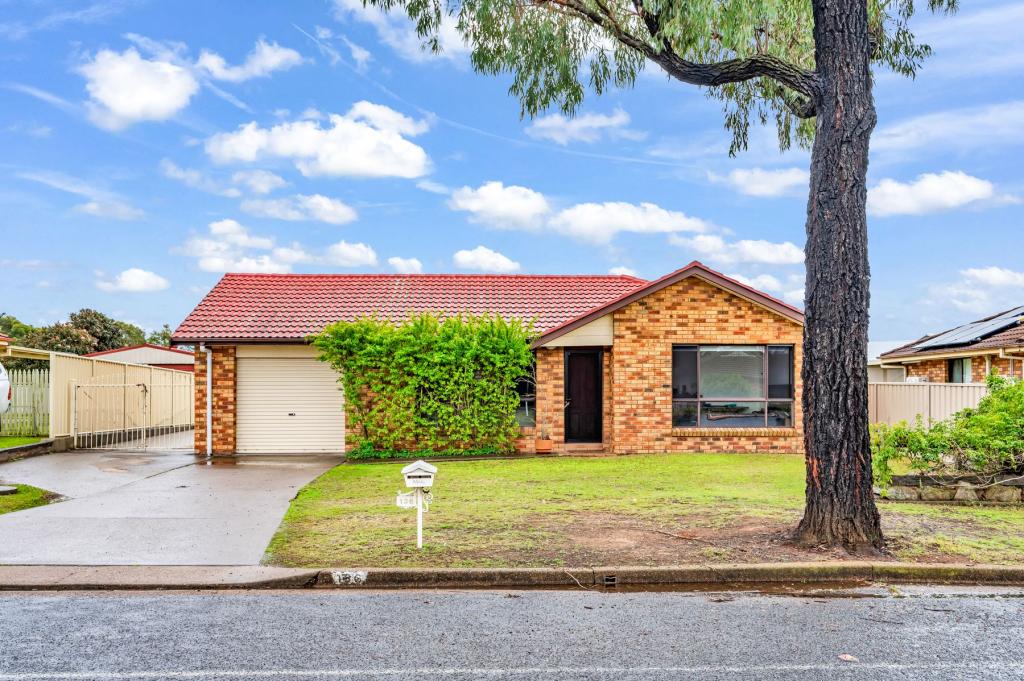 136 Gardner Cct, Singleton Heights, NSW 2330