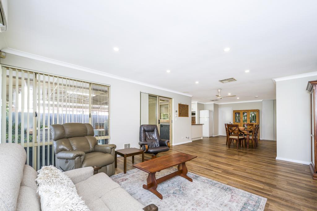 427 Marangaroo Dr, Alexander Heights, WA 6064