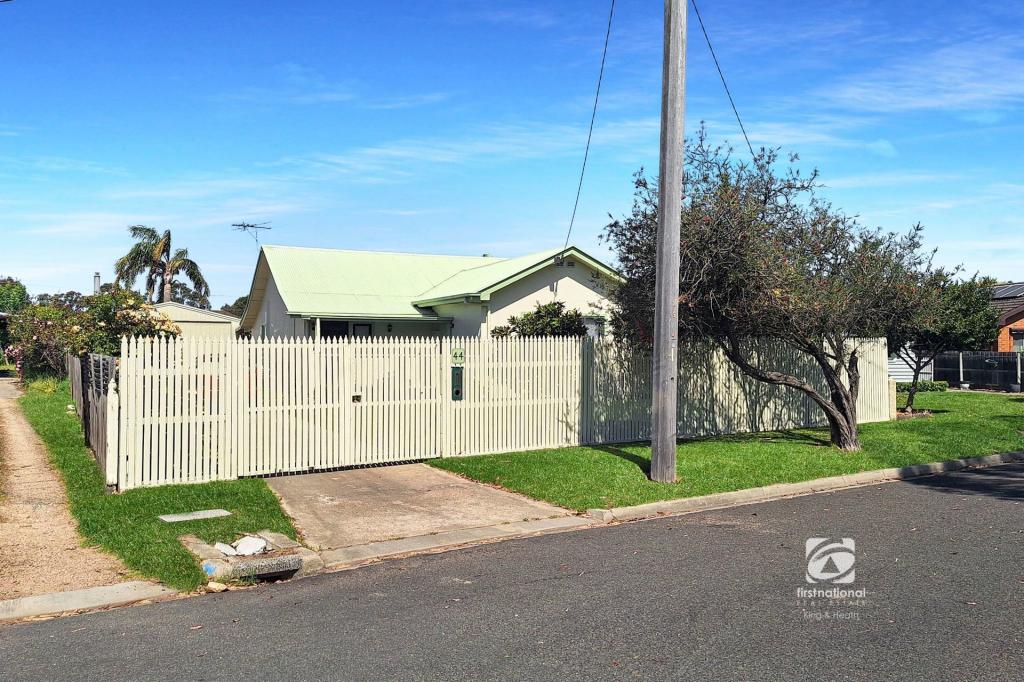 44 Alexander Pde, Lucknow, VIC 3875