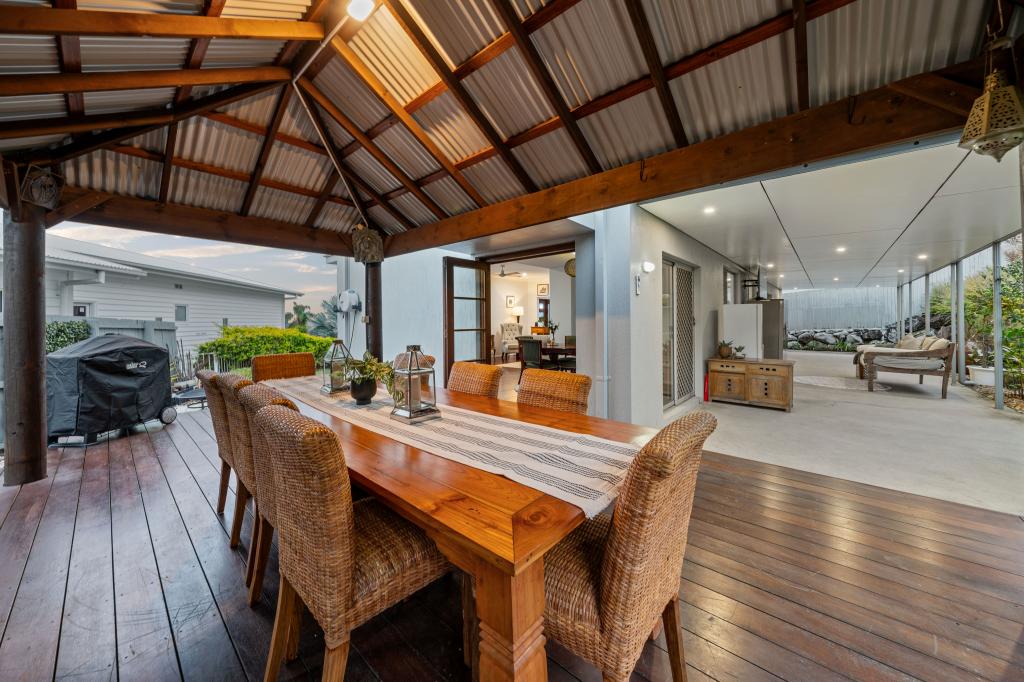 7 Bretton Ct, Carrara, QLD 4211