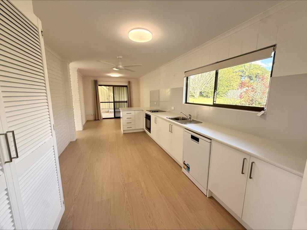 22 Oak St, Cooroy, QLD 4563
