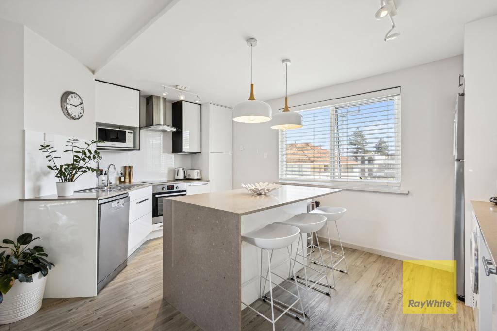 6/4 Warnham Rd, Cottesloe, WA 6011