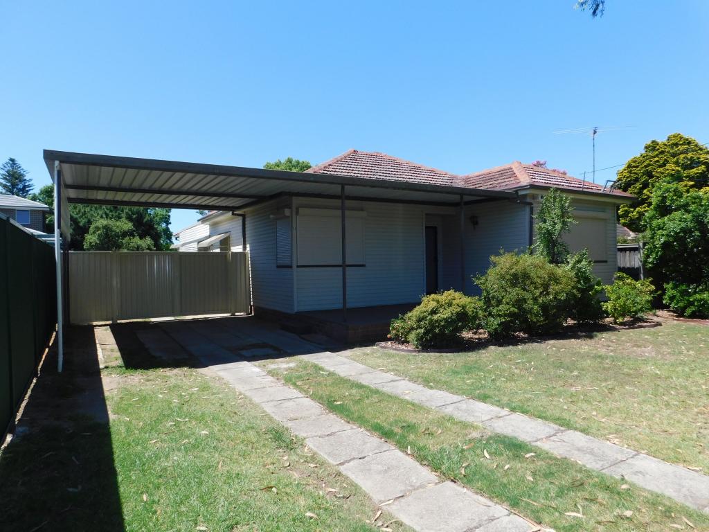11 Prospect Rd, Canley Vale, NSW 2166