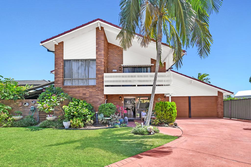 8 Daru Ave, Runaway Bay, QLD 4216