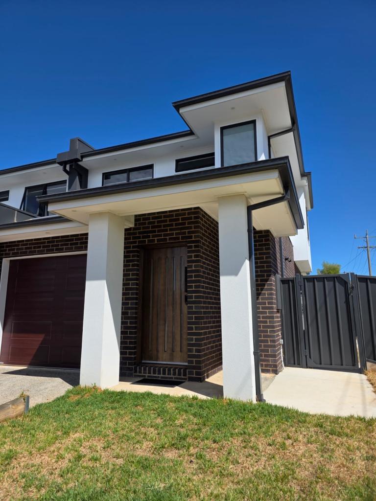 8 Cook St, Spring Gully, VIC 3550