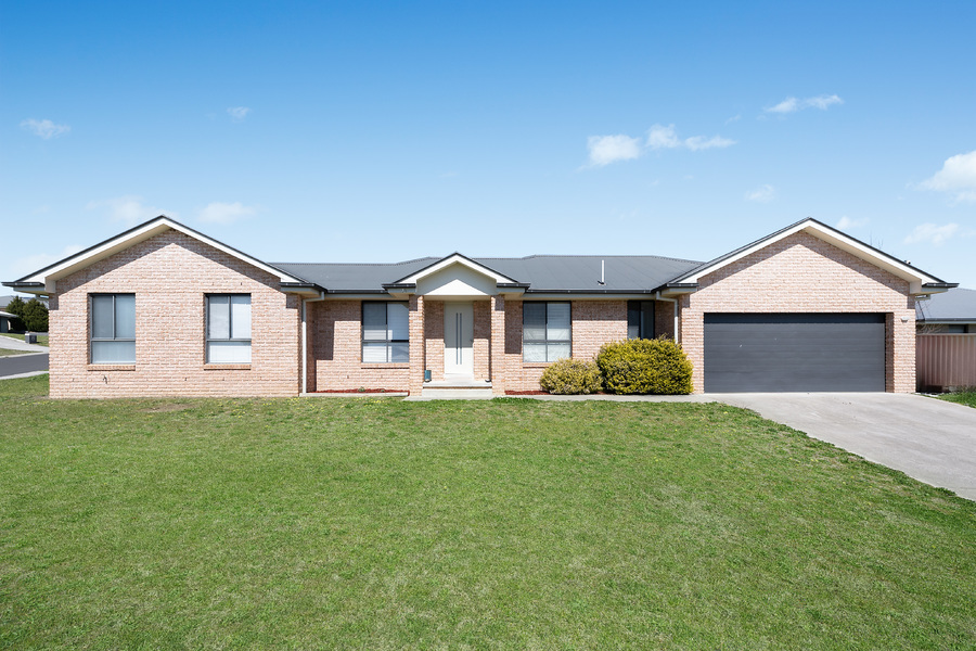 14 Coolabah Cl, Kelso, NSW 2795