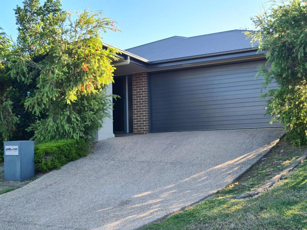 26 Jardine Cres, Boyne Island, QLD 4680