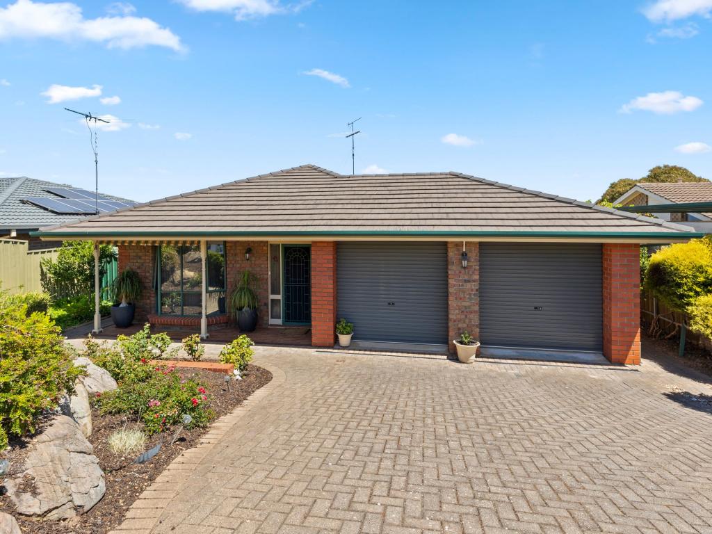 9 St Vincents Ave, Hallett Cove, SA 5158