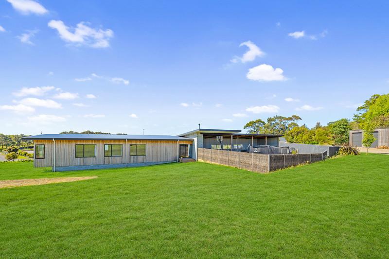 8 Cilmery Cres, Woodford, VIC 3281