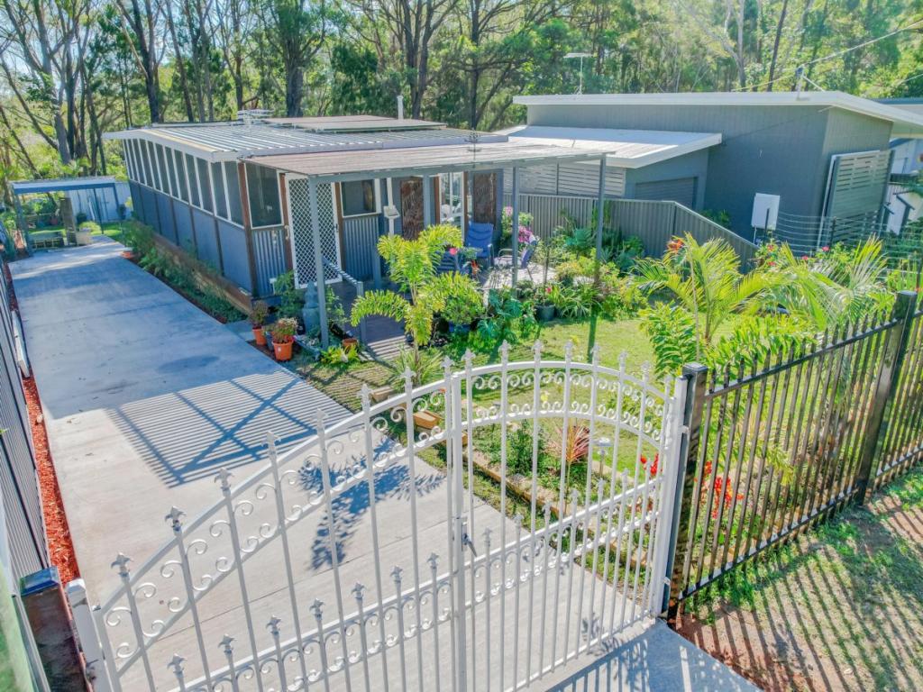 19 Lau St, Russell Island, QLD 4184