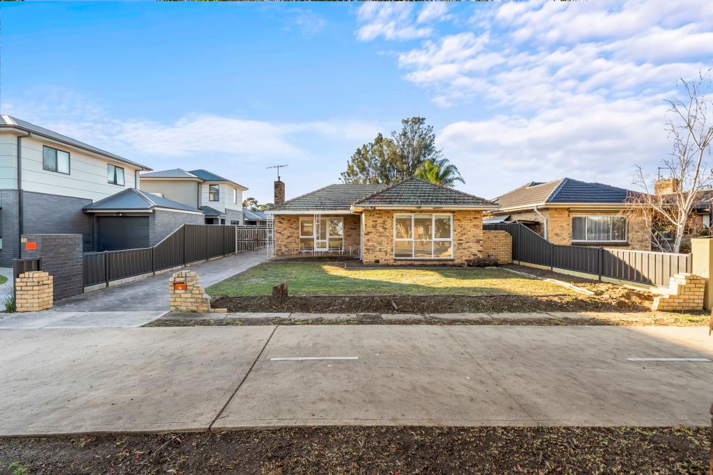 14 Hilton St, Hadfield, VIC 3046