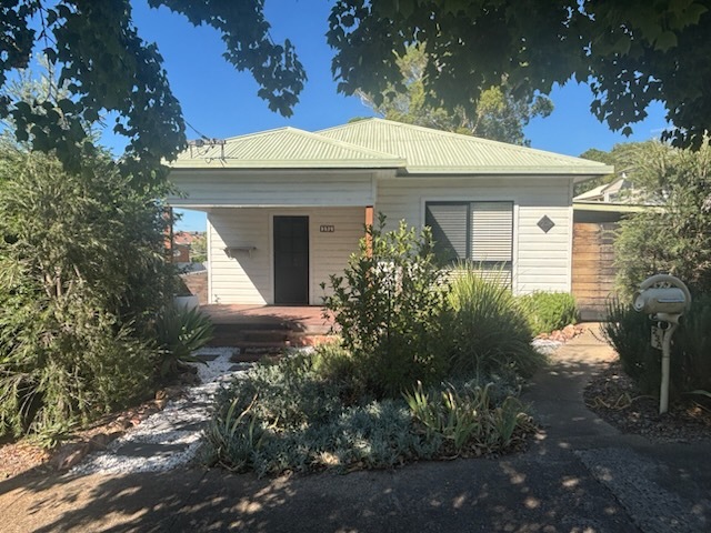 23a Upper St, East Tamworth, NSW 2340