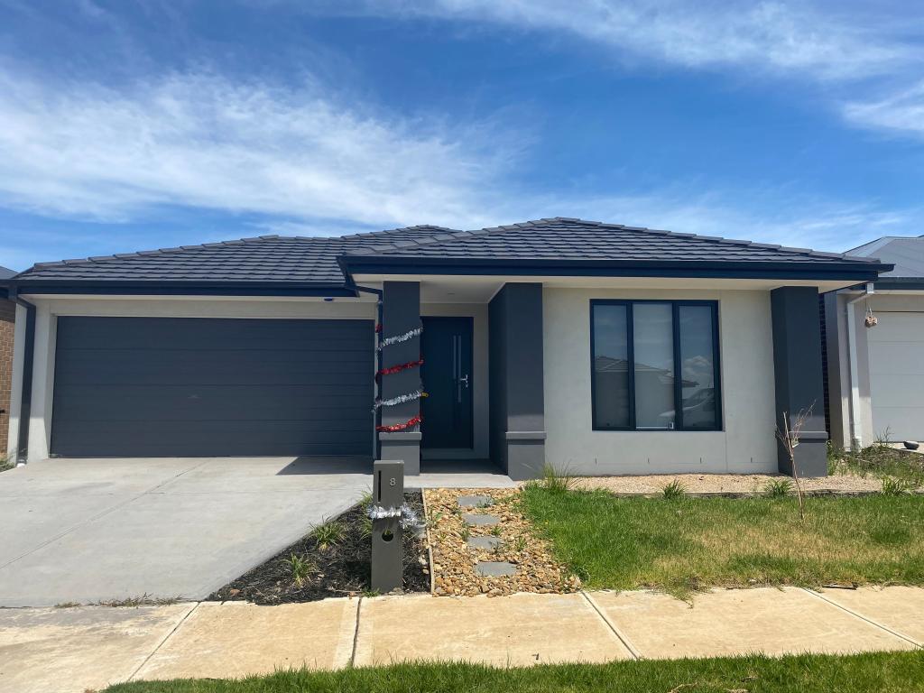 8 Risely Rd, Clyde North, VIC 3978