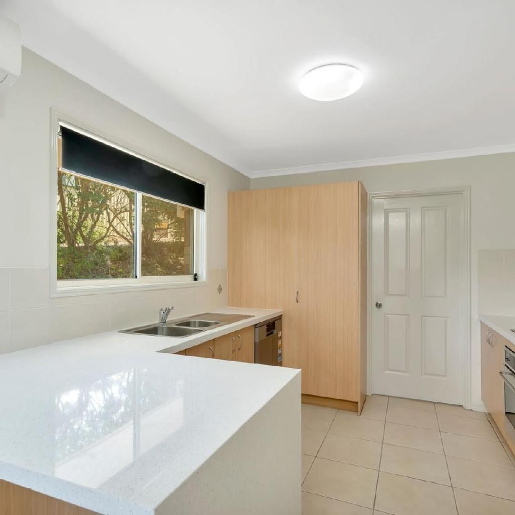 4 Essex Ct, Nerang, QLD 4211