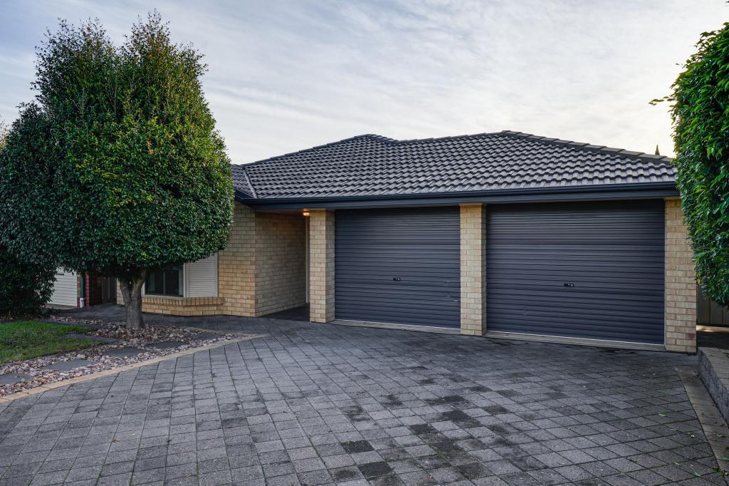 21 Wallace Dr, Craigmore, SA 5114