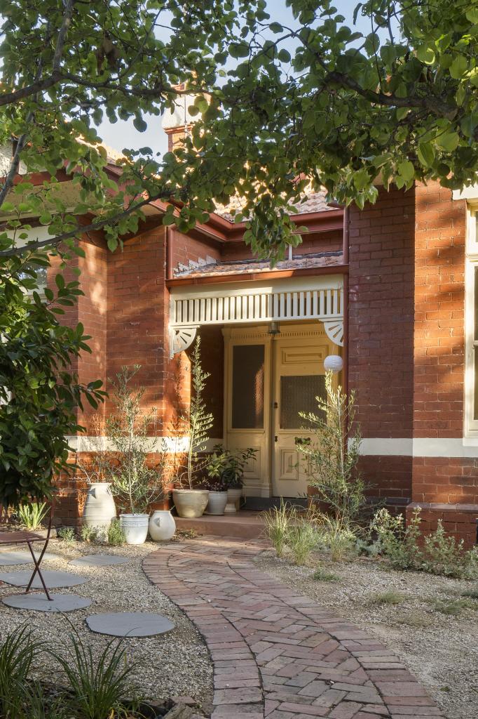 25 Avoca Ave, Elwood, VIC 3184