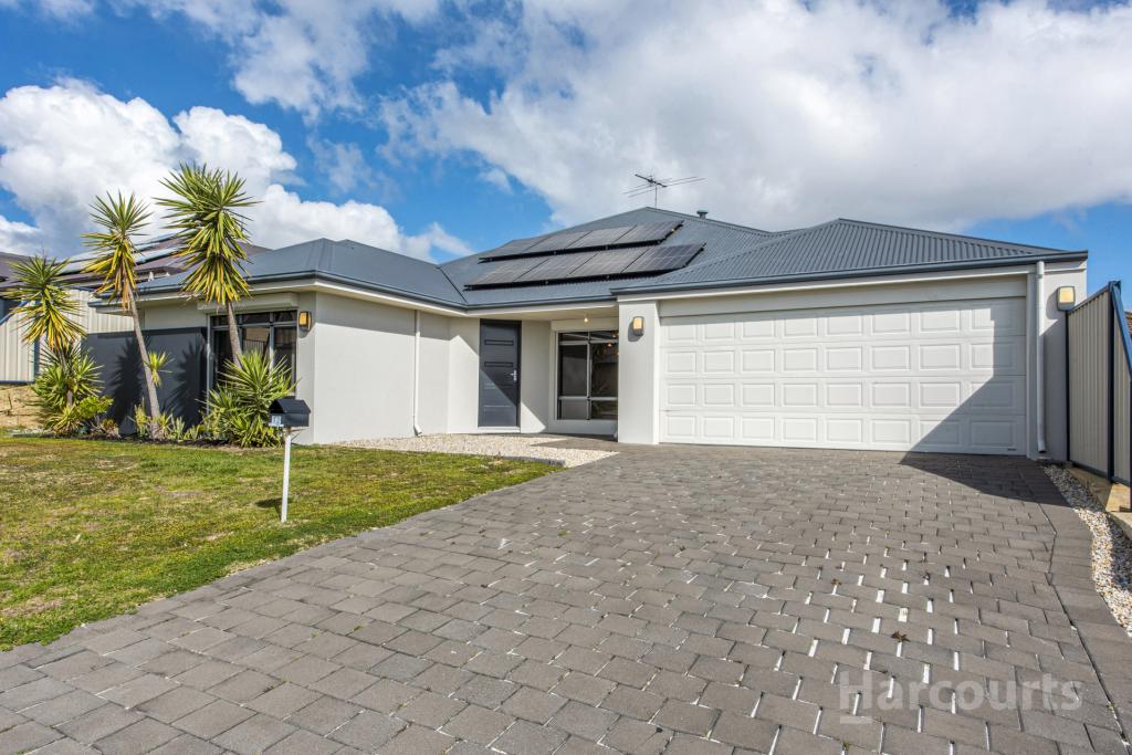 12 Medinah St, Meadow Springs, WA 6210