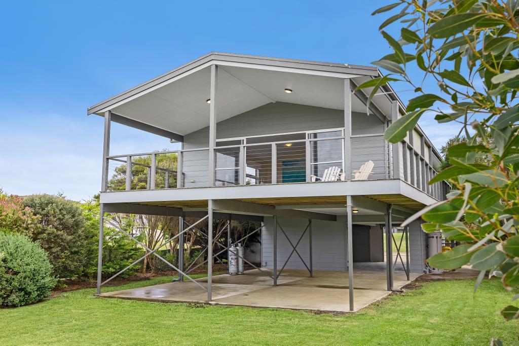 42 Paris Cres, Venus Bay, VIC 3956