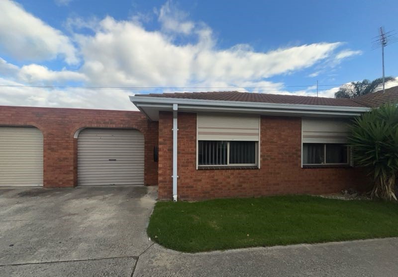3/8 HOLDSWORTH CT, NORLANE, VIC 3214