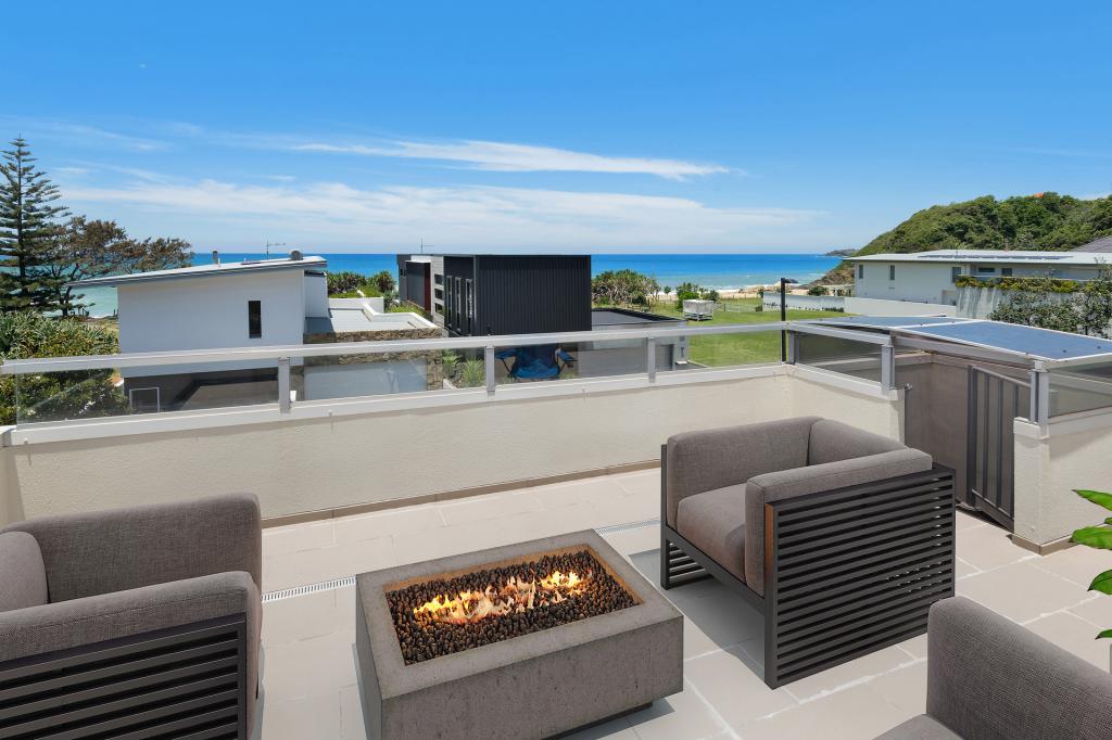 7 Oceanfront Dr, Sapphire Beach, NSW 2450