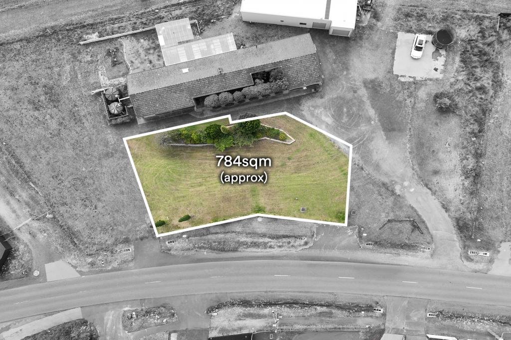 44 MEMORIAL DR, NARRE WARREN NORTH, VIC 3804