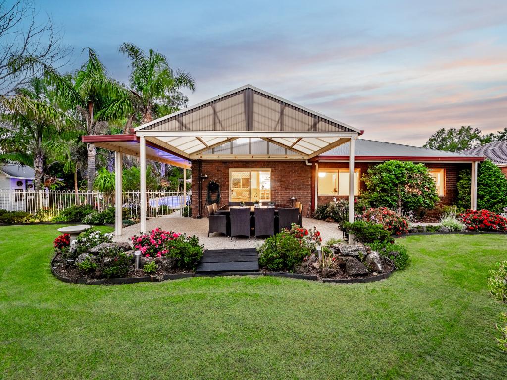 11 Waterville Vsta, Cranbourne, VIC 3977