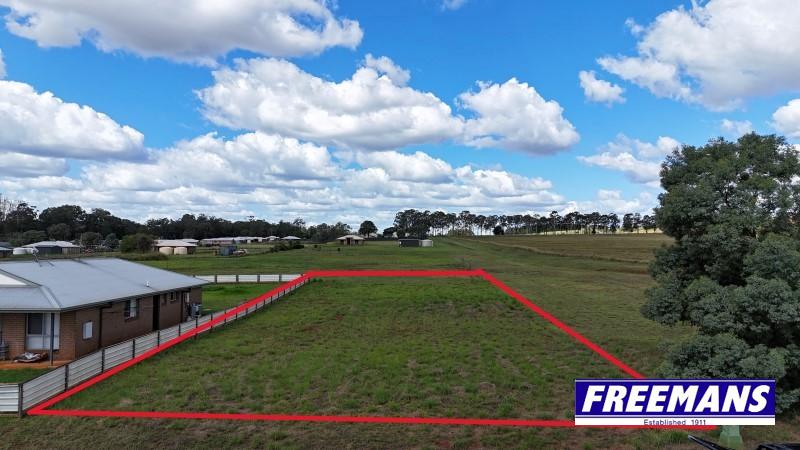 2 Earl St, Memerambi, QLD 4610