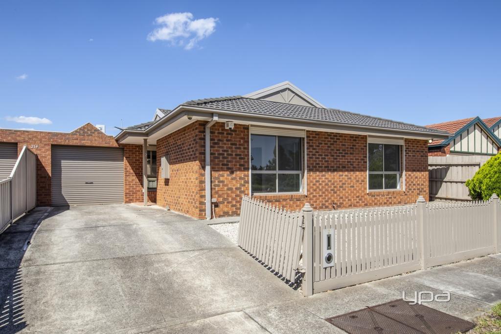 2/214 Westwood Dr, Burnside, VIC 3023