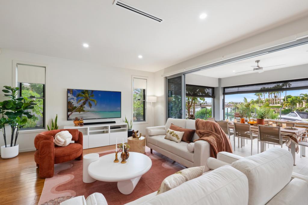 104 Southaven Dr, Helensvale, QLD 4212