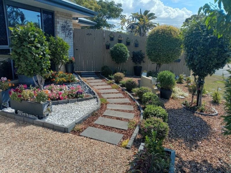 1/15 Cadell Cres, Rothwell, QLD 4022