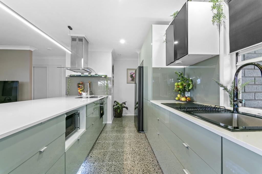 21 Crestridge Cres, Oxenford, QLD 4210