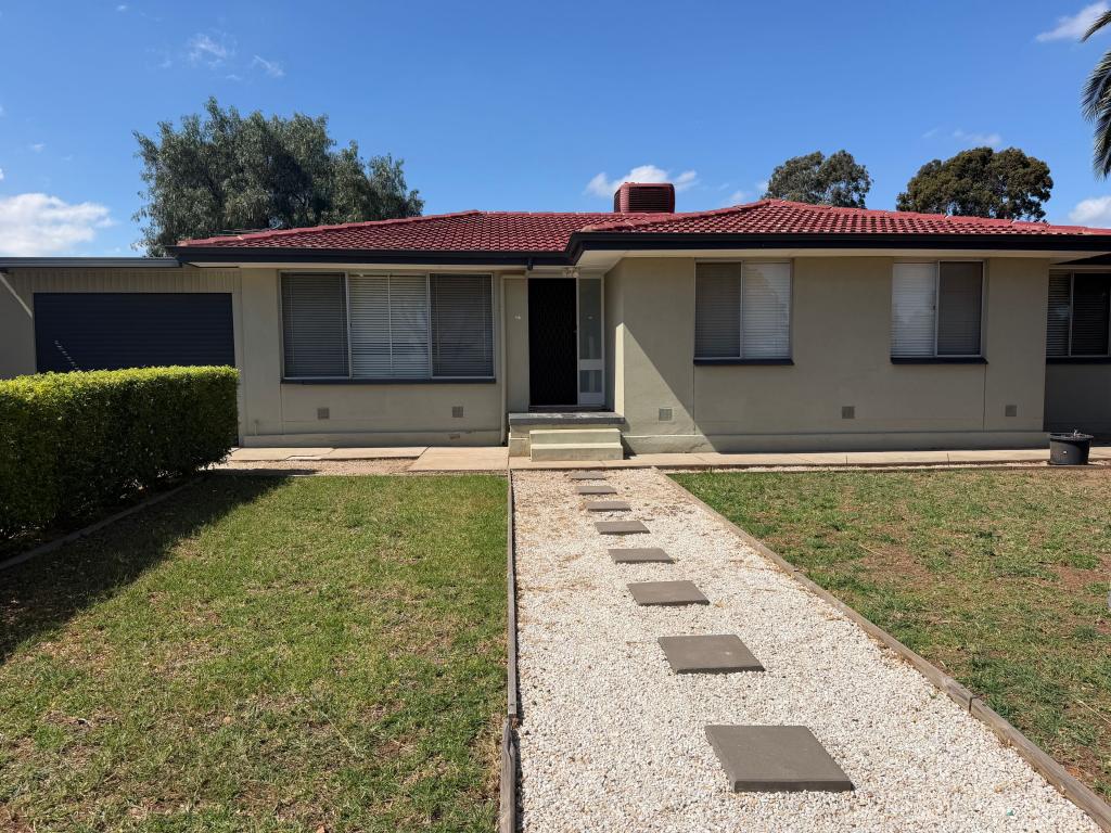 9 Wimborne St, Elizabeth Downs, SA 5113