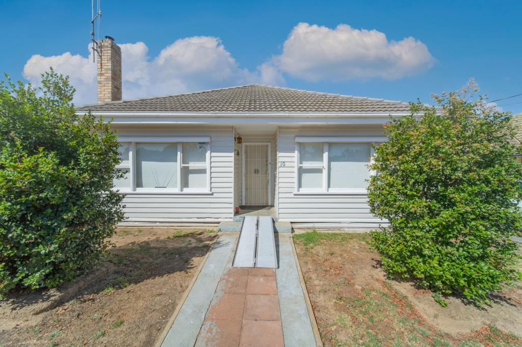 10 Semmens St, Long Gully, VIC 3550