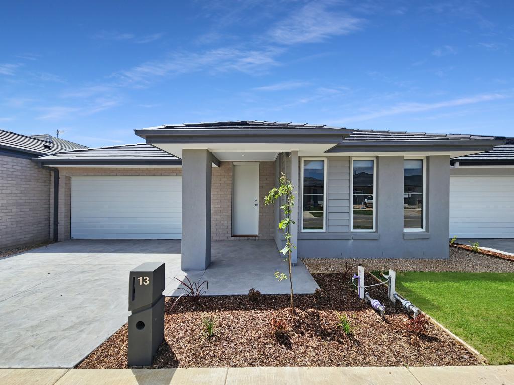 13 Raam Cct, Armstrong Creek, VIC 3217