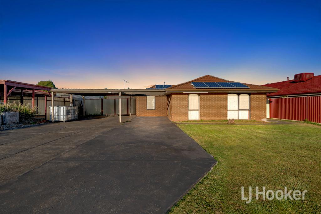 15 Corriedale Rd, Melton West, VIC 3337