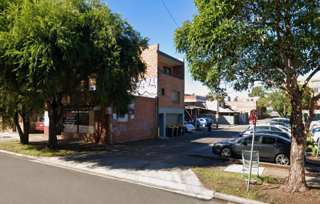 2/243 Belmore Rd, Riverwood, NSW 2210