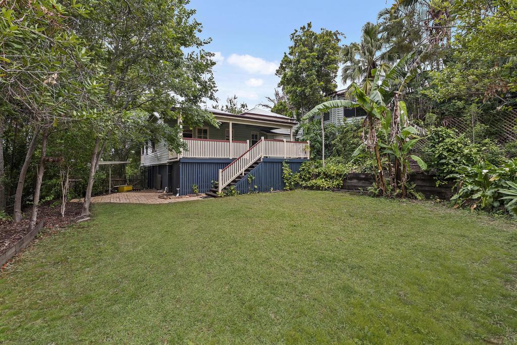 37 Shaw St, Bardon, QLD 4065