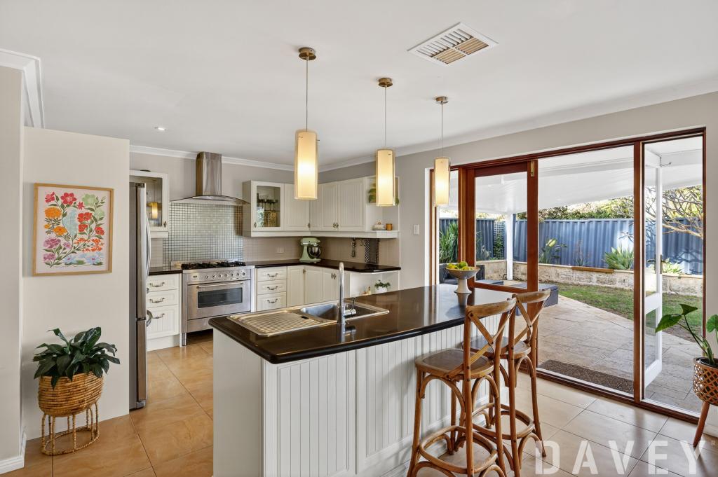 30 Bracadale Ave, Duncraig, WA 6023