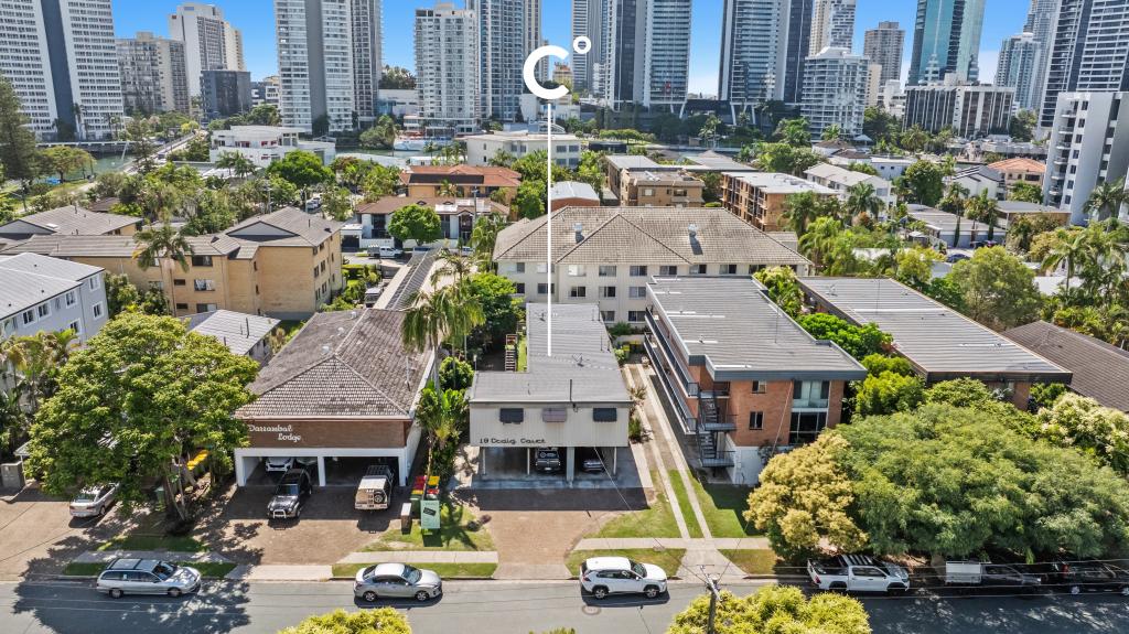 4/19 DARRAMBAL ST, CHEVRON ISLAND, QLD 4217