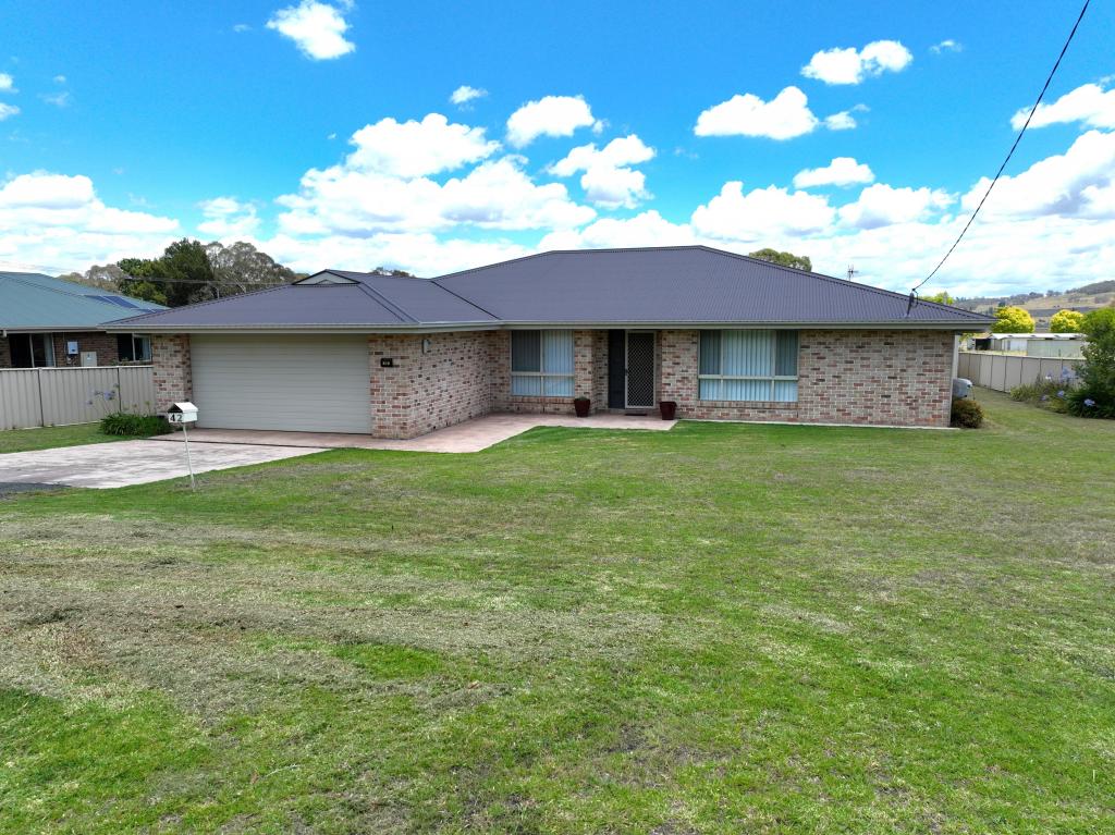 42 Derby St, Glen Innes, NSW 2370