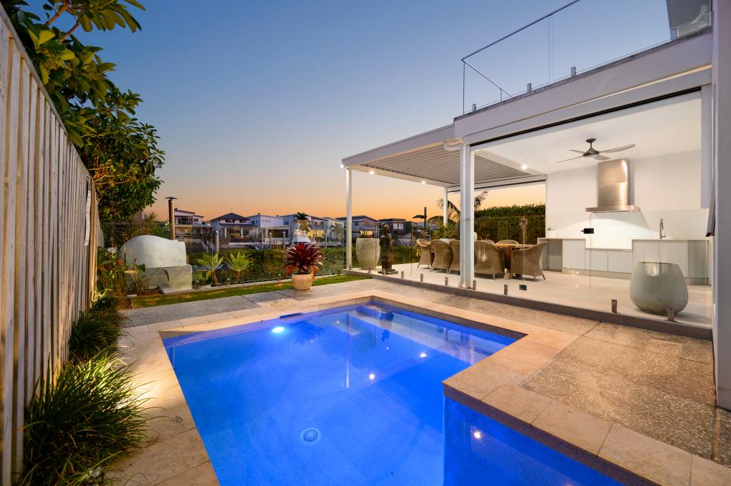 12 Santa Monica Bvd, Hope Island, QLD 4212