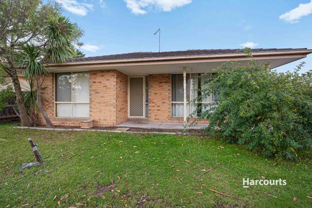 10 Claire Cl, Pakenham, VIC 3810