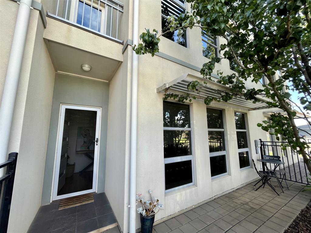 99 Rondo Ave, Findon, SA 5023